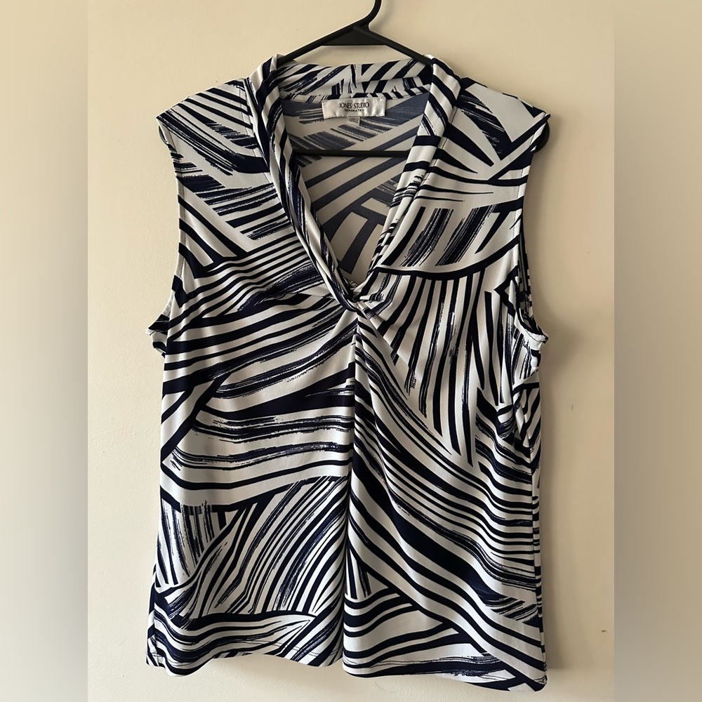 Jones Studio Navy and White Twist-Front Sleeveless Camisole